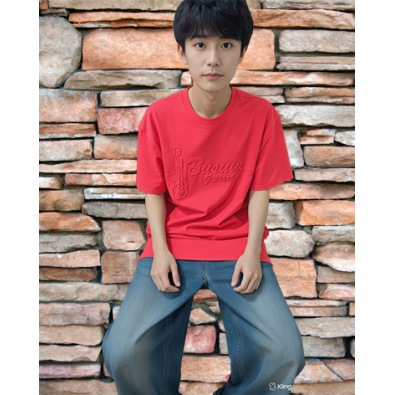 T-Shirt Embossed Red
